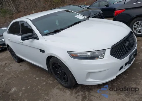 2015 Ford Police Interceptor из США, поврежденный, VIN 1FAHP2MK9FG133660